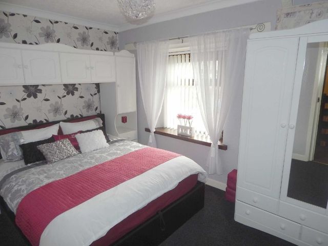 Image of 3 bedroom Cottage for sale in Pyle Road Pyle Bridgend CF33 at Pyle Road Pyle Pyle, CF33 6AE