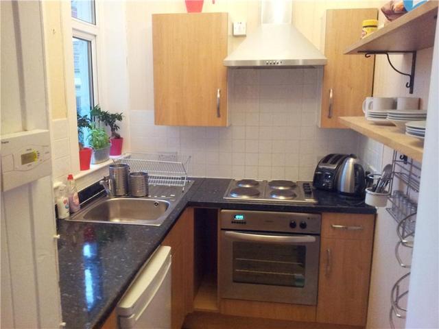 Image of 2 bedroom Terraced house to rent in Cornhill Terrace Edinburgh EH6 at Restalrig Edinburgh Edinburgh, EH6 8EJ