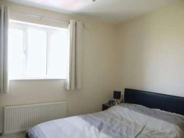  Image of 2 bedroom Terraced house to rent in Corsair Avenue Idle Bradford BD10 at Corsair Avenue Idle Bradford, BD10 8DD