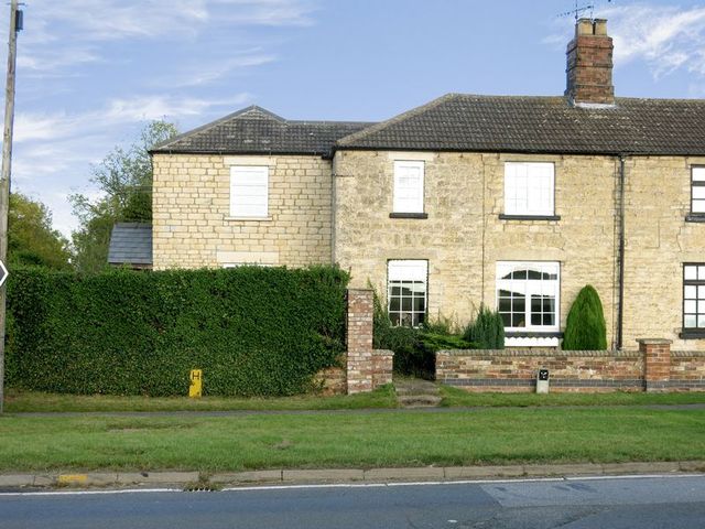  Image of 3 bedroom Cottage for sale in Wellhead Lane Nocton Lincoln LN4 at Wellhead Lane Nocton Nocton, LN4 2BW