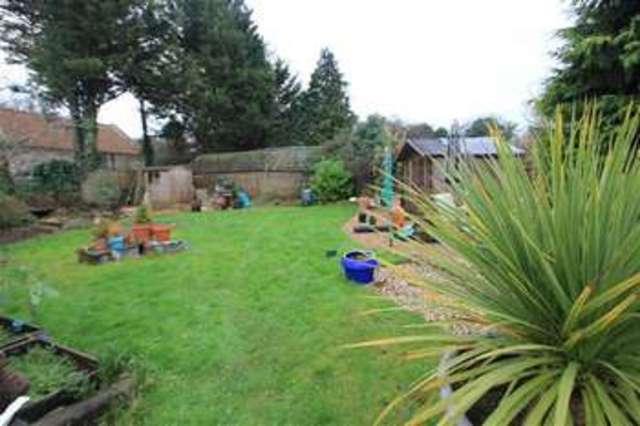  Image of 1 bedroom Cottage for sale in Bucklesham Ipswich IP10 at Bucklesham, IP10 0BN