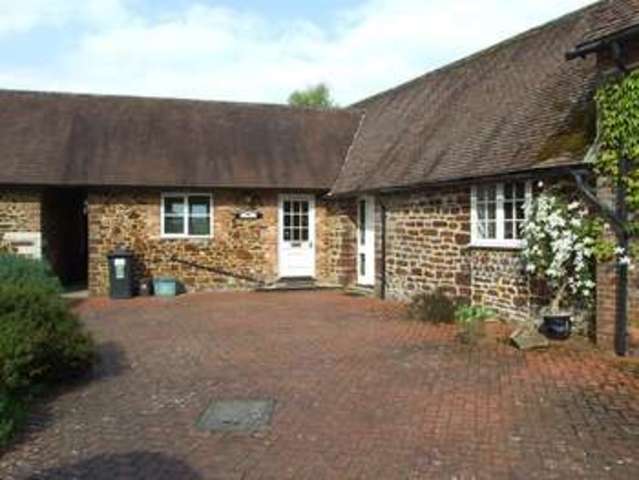 3 Bedroom Cottage To Rent In Loop Farm Road Lytchett Matravers