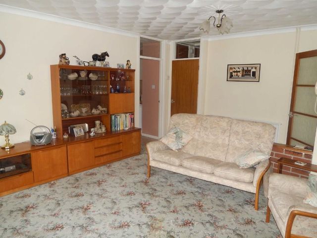 Image of 3 bedroom Detached house for sale in Lundy Close Nottage Porthcawl CF36 at Nottage Porthcawl Porthcawl, CF36 3QW