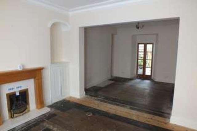  Image of 4 bedroom Terraced house for sale in Trafalgar Road Tenby SA70 at Tenby Pembrokeshire Tenby, SA70 7DN