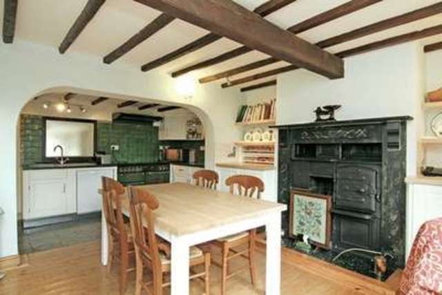  Image of 4 bedroom Detached house for sale in North Kelsey Road Caistor Market Rasen LN7 at North Kelsey Road Caistor Market Rasen, LN7 6SF