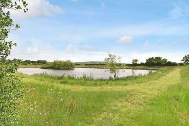  Image of 4 bedroom Detached house for sale in North Kelsey Road Caistor Market Rasen LN7 at North Kelsey Road Caistor Market Rasen, LN7 6SF