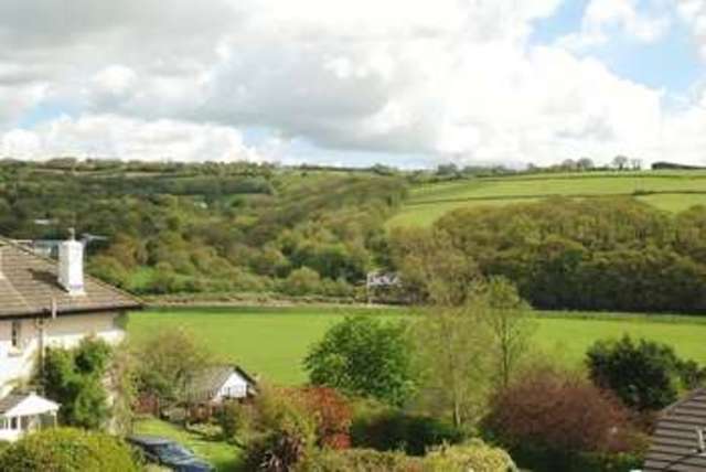  Image of 3 bedroom Cottage to rent in Harewood Road Calstock PL18 at Harewood Road  Calstock, PL18 9QN