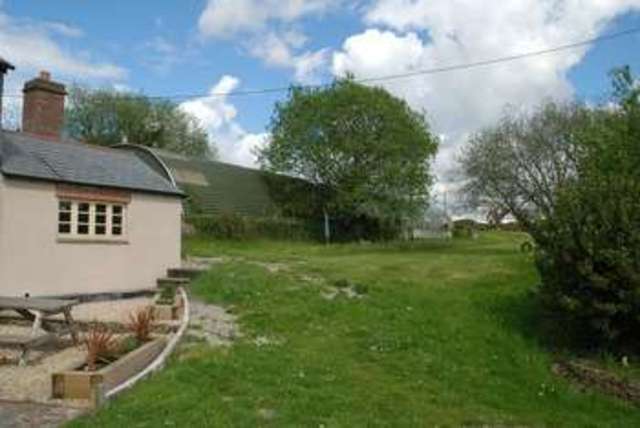  Image of 3 bedroom Cottage to rent in Harewood Road Calstock PL18 at Harewood Road  Calstock, PL18 9QN