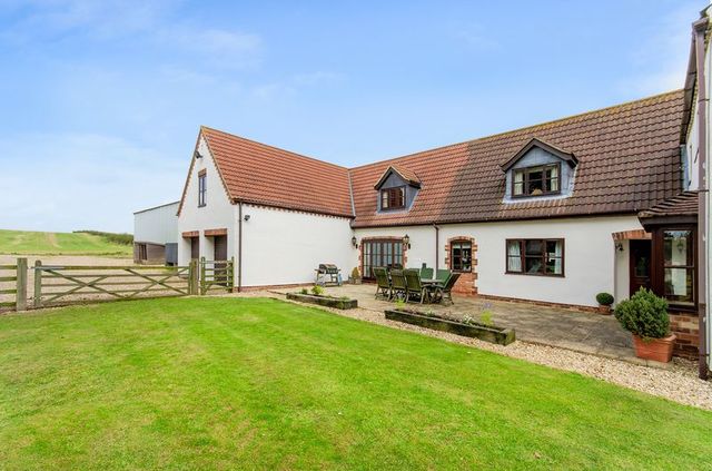  Image of 6 bedroom Detached house for sale in Gainsborough Road Kirton Lindsey Gainsborough DN21 at Gainsborough Road Kirton Lindsey Grayingham, DN21 4EN
