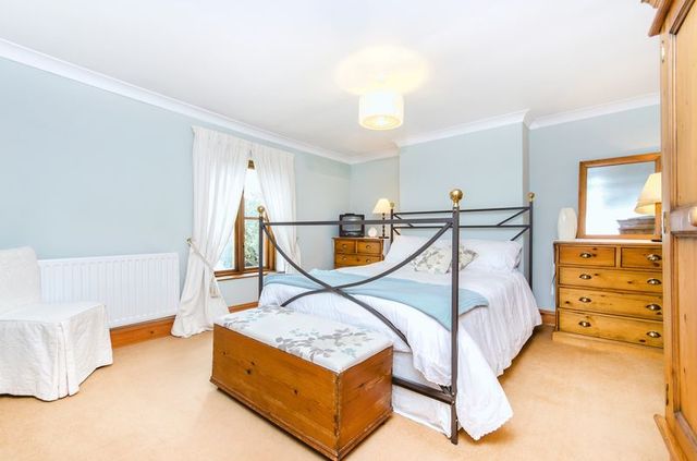  Image of 6 bedroom Detached house for sale in Gainsborough Road Kirton Lindsey Gainsborough DN21 at Gainsborough Road Kirton Lindsey Grayingham, DN21 4EN