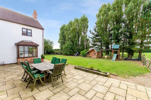  Image of 6 bedroom Detached house for sale in Gainsborough Road Kirton Lindsey Gainsborough DN21 at Gainsborough Road Kirton Lindsey Grayingham, DN21 4EN
