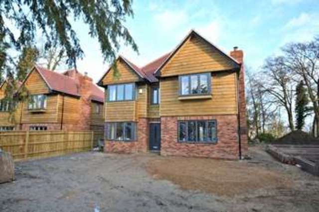  Image of 4 bedroom Detached house for sale in Wantage Road Rowstock Didcot OX11 at Wantage Road Rowstock Didcot, OX11 0JU