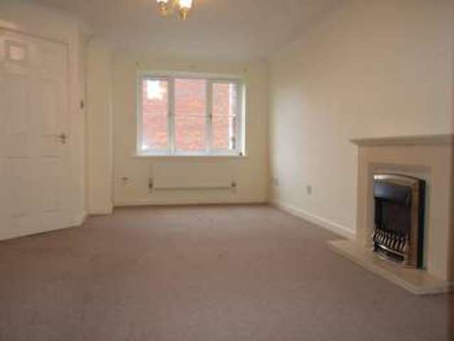  Image of 2 bedroom End of Terrace to rent in Montague Close Wokingham RG40 at Wokingham Berkshire Wokingham, RG40 5PF