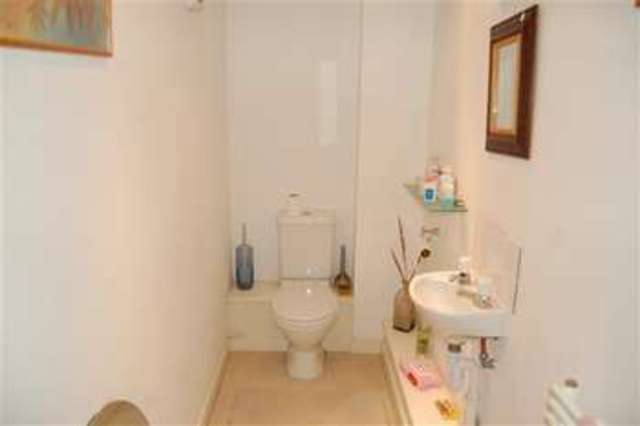  Image of 3 bedroom Terraced house to rent in Pallister Terrace Roehampton Vale London SW15 at Wimbledon Common, SW15 3ER