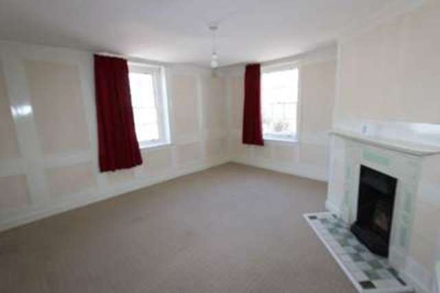  Image of 2 bedroom Semi-Detached house to rent in Old Redbridge Road Southampton SO15 at 45 Old Redbridge Road  Southampton, SO15 0NN