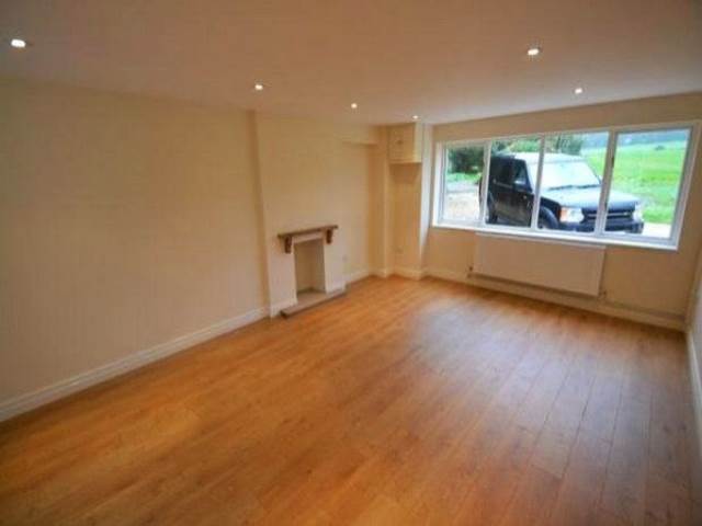  Image of 3 bedroom Detached house to rent in Coedkernew Coedkernew Newport NP10 at Newport  Newport, NP10 8UF