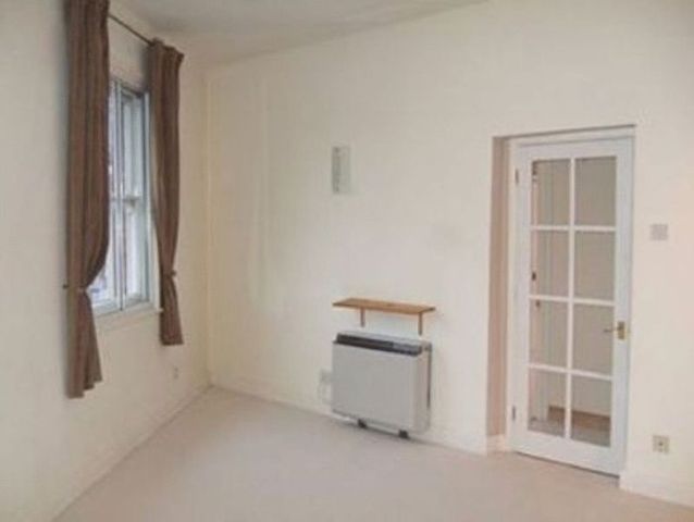 Image of 2 bedroom Flat for sale in Alfredston Place Wantage OX12 at Alfredston Place  Wantage, OX12 8DL