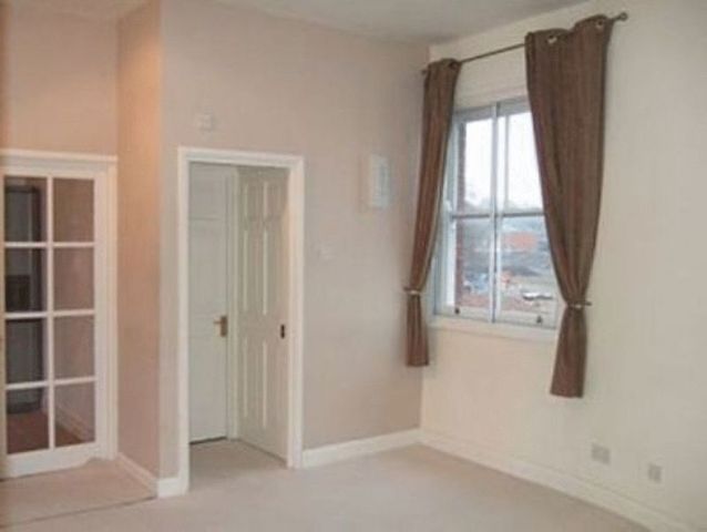  Image of 2 bedroom Flat for sale in Alfredston Place Wantage OX12 at Alfredston Place  Wantage, OX12 8DL