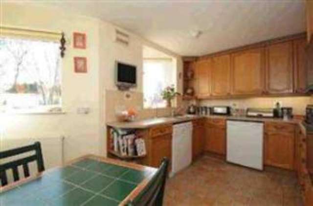  Image of 4 bedroom Town House for sale in Alfredston Place Wantage OX12 at Wantage Oxfordshire Wantage, OX12 8DL