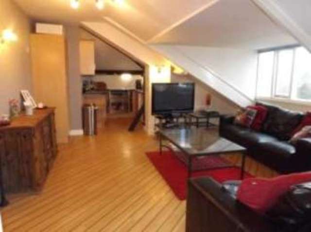  Image of 2 bedroom Flat for sale in Northwick Avenue Worcester WR3 at Northwick Avenue Worcester Claines, WR3 7AT
