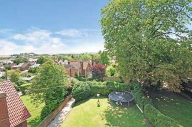  Image of 5 bedroom Semi-Detached house for sale in Belmont Wantage OX12 at Belmont  Wantage, OX12 9AS