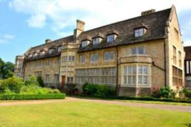  Image of 5 bedroom Detached house for sale in Besford Court Estate Besford Worcester WR8 at Besford Worcester Strensham, WR8 9LZ
