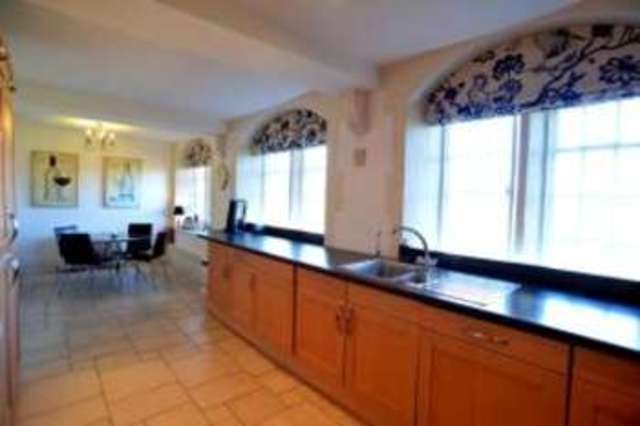  Image of 5 bedroom Detached house for sale in Besford Court Estate Besford Worcester WR8 at Besford Worcester Strensham, WR8 9LZ