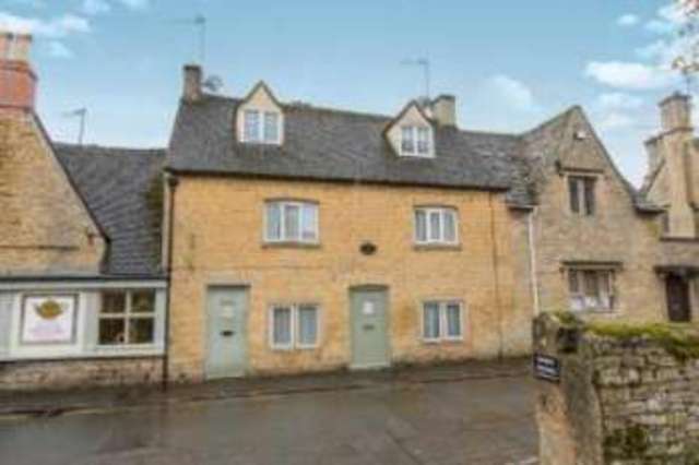  Image of 2 bedroom Terraced house for sale in Victoria Street Bourton-on-the-Water Cheltenham GL54 at Victoria Street Bourton-On-The-Water Bourton-on-the-Water, GL54 2BT