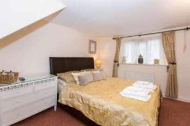  Image of 2 bedroom Terraced house for sale in Victoria Street Bourton-on-the-Water Cheltenham GL54 at Victoria Street Bourton-On-The-Water Bourton-on-the-Water, GL54 2BT