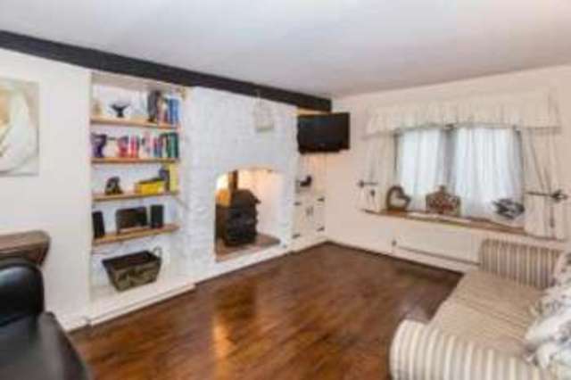  Image of 2 bedroom Terraced house for sale in Victoria Street Bourton-on-the-Water Cheltenham GL54 at Victoria Street Bourton-On-The-Water Bourton-on-the-Water, GL54 2BT