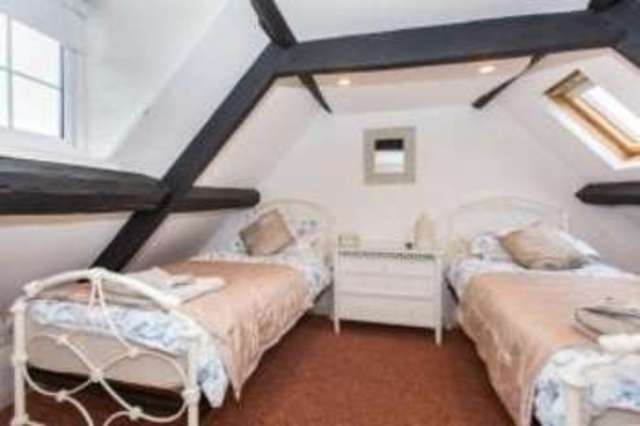  Image of 2 bedroom Terraced house for sale in Victoria Street Bourton-on-the-Water Cheltenham GL54 at Victoria Street Bourton-On-The-Water Bourton-on-the-Water, GL54 2BT