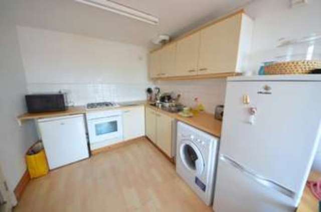 3 Bedroom Apartment To Rent In Centurion Close London N7