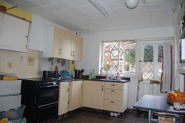  Image of 2 bedroom Detached house for sale in The Soke Alresford SO24 at The Soke  Alresford, SO24 9DB