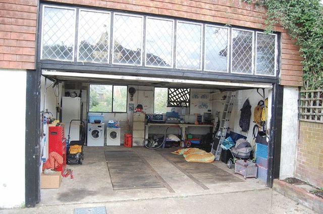  Image of 2 bedroom Detached house for sale in The Soke Alresford SO24 at The Soke  Alresford, SO24 9DB