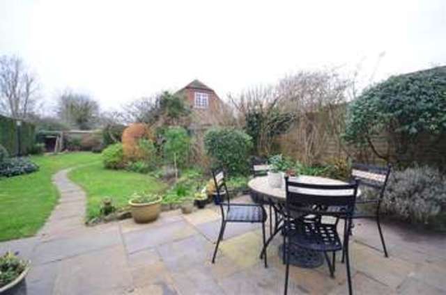  Image of 3 bedroom End of Terrace for sale in Church Walk Headcorn Ashford TN27 at Headcorn Ashford Headcorn, TN27 9NP