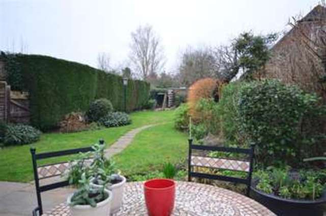  Image of 3 bedroom End of Terrace for sale in Church Walk Headcorn Ashford TN27 at Headcorn Ashford Headcorn, TN27 9NP