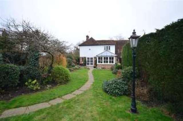  Image of 3 bedroom End of Terrace for sale in Church Walk Headcorn Ashford TN27 at Headcorn Ashford Headcorn, TN27 9NP