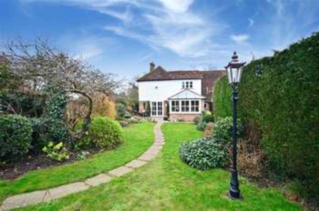  Image of 3 bedroom End of Terrace for sale in Church Walk Headcorn Ashford TN27 at Headcorn Ashford Headcorn, TN27 9NP