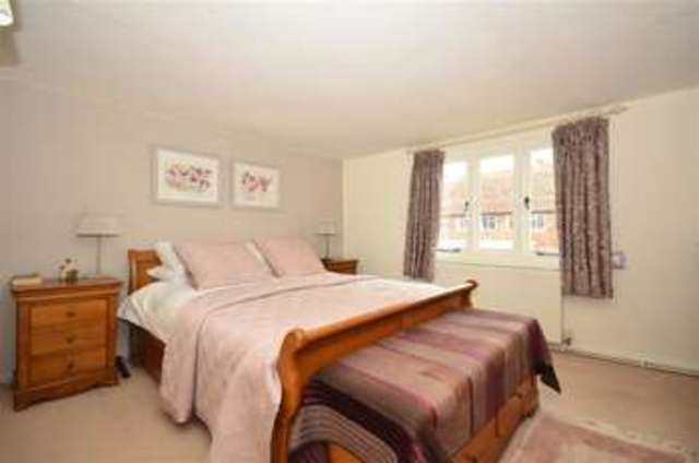  Image of 3 bedroom End of Terrace for sale in Church Walk Headcorn Ashford TN27 at Headcorn Ashford Headcorn, TN27 9NP