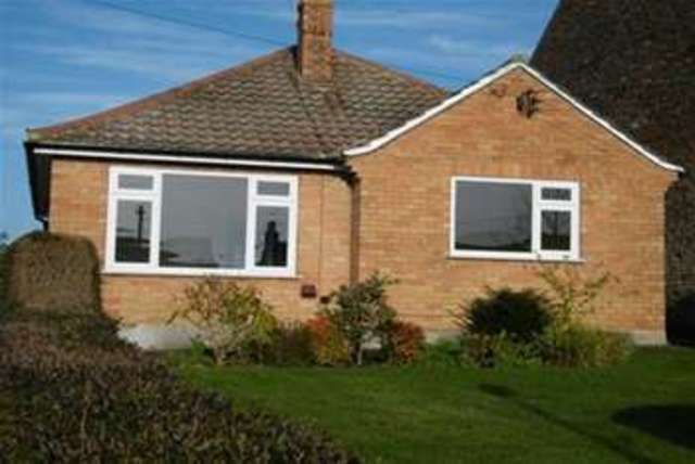  Image of 2 bedroom Bungalow to rent in Main Street Thornton Le Moor Northallerton DL7 at Northallerton, DL7 9DW