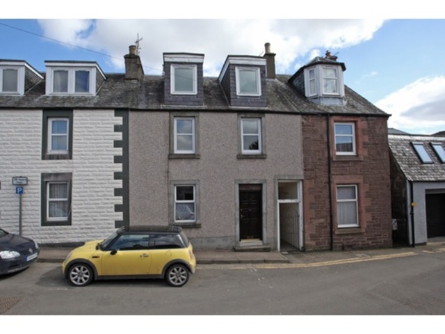  Image of 3 bedroom Terraced house to rent in Cornton Place Crieff PH7 at Crieff Perthshire Perthshire, PH7 3AP
