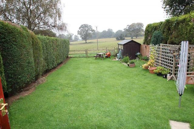  Image of 2 bedroom Detached house to rent in Abinger Lane Abinger Common Dorking RH5 at Abinger Lane Abinger Common Dorking, RH5 6JE