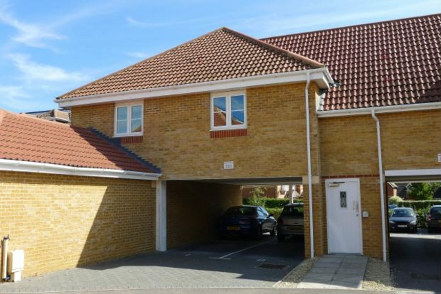  Image of 2 bedroom Flat to rent in Park Cottage Drive Titchfield Fareham PO15 at Park Cottage Drive Fareham Fareham, PO15 5BD