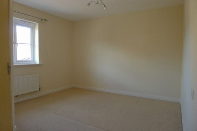  Image of 2 bedroom Flat to rent in Park Cottage Drive Titchfield Fareham PO15 at Park Cottage Drive Fareham Fareham, PO15 5BD