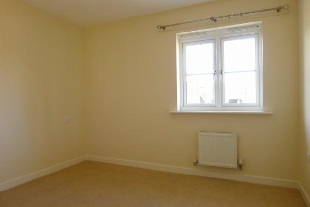  Image of 2 bedroom Flat to rent in Park Cottage Drive Titchfield Fareham PO15 at Park Cottage Drive Fareham Fareham, PO15 5BD