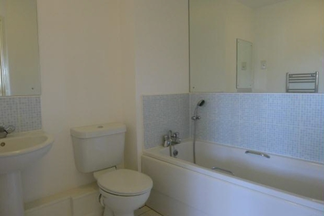  Image of 2 bedroom Flat to rent in Park Cottage Drive Titchfield Fareham PO15 at Park Cottage Drive Fareham Fareham, PO15 5BD