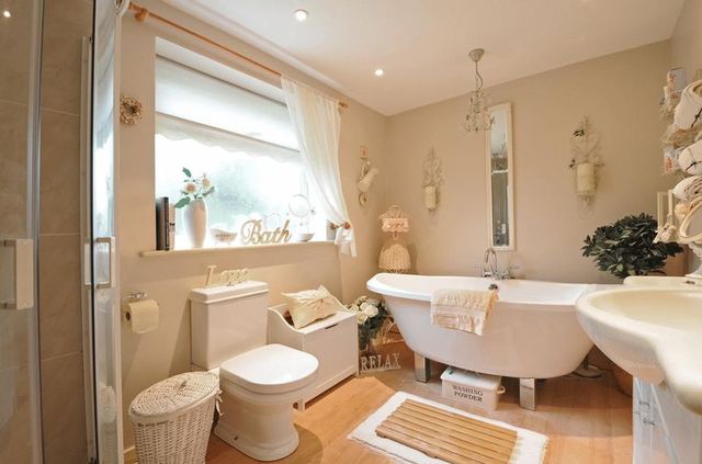  Image of 4 bedroom Semi-Detached house for sale in Mandhill Close Grove Wantage OX12 at Mandhill Close Grove Wantage, OX12 7HY