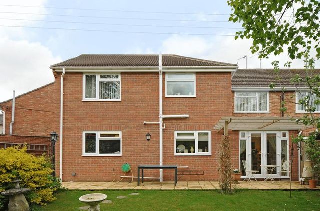  Image of 4 bedroom Semi-Detached house for sale in Mandhill Close Grove Wantage OX12 at Mandhill Close Grove Wantage, OX12 7HY