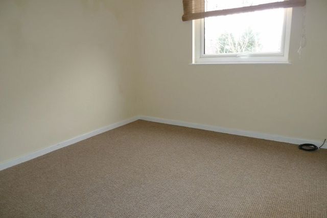  Image of 3 bedroom Semi-Detached house to rent in Fairhill Walk Fairwater Cwmbran NP44 at Fairhill Walk Fairwater Cwmbran, NP44 4QY