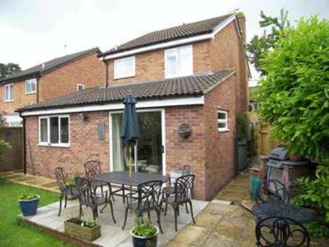  Image of 3 bedroom Detached house for sale in Hermitage Road Abingdon OX14 at Hermitage Road  Abingdon, OX14 5RW